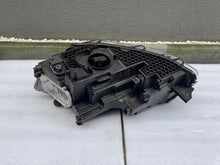 Load image into Gallery viewer, Frontscheinwerfer VW Caddy 2K8941036 Rechts Scheinwerfer Headlight SCH3126510657mb