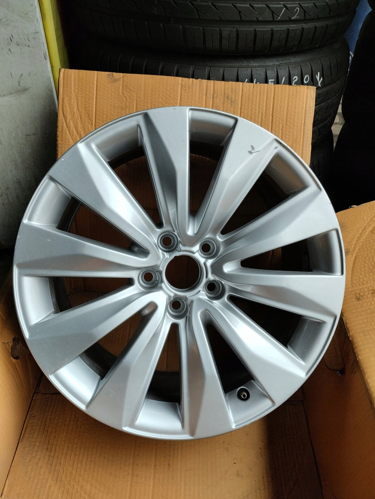 1x Alufelge 18 Zoll 8.5" 5x112 4E0601025BB Audi A8 Rim Wheel