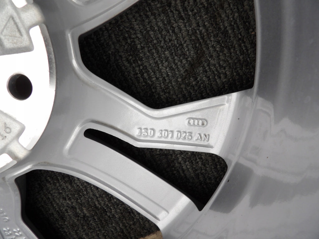 1x Alufelge 18 Zoll 8.5" 5x112 50ET Glanz 8S0601025AN Audi Tt Rim Wheel FEL9004812059dq