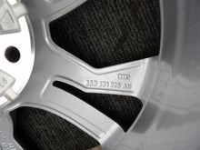 Laden Sie das Bild in den Galerie-Viewer, 1x Alufelge 18 Zoll 8.5" 5x112 50ET Glanz 8S0601025AN Audi Tt Rim Wheel FEL9004812059dq