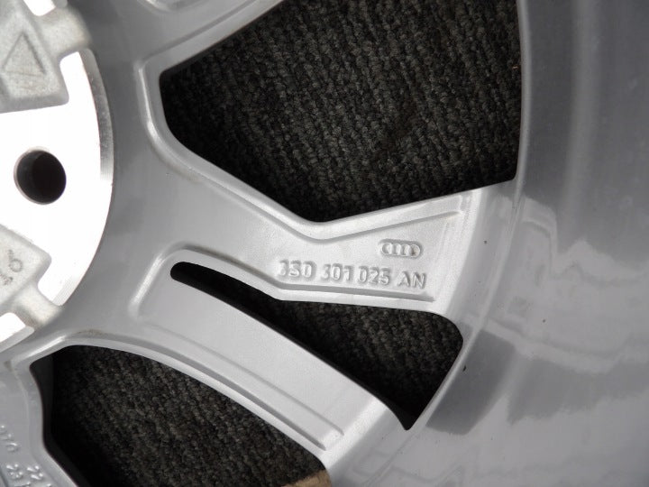 1x Alufelge 18 Zoll 8.5" 5x112 50ET Glanz 8S0601025AN Audi Tt Rim Wheel FEL9004812059dq