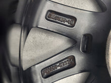 Laden Sie das Bild in den Galerie-Viewer, 1x Alufelge 16 Zoll 6.0&quot; 5x100 50ET PW457-0D004 Toyota Corolla Rim Wheel