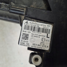 Laden Sie das Bild in den Galerie-Viewer, Frontscheinwerfer Skoda Octavia IV 5E4941015A Full LED Rechts oder Links SCH2349209720pa