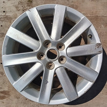 Load image into Gallery viewer, 1x Alufelge 18 Zoll 7.0" 5x114.3 52 5ET Glanz Silber 9965097080 Mazda 3 FEL5287439381ev