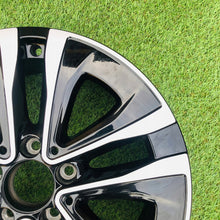 Load image into Gallery viewer, 1x Alufelge 17 Zoll 6.5&quot; 5x112 1774012900 Mercedes-Benz Rim Wheel