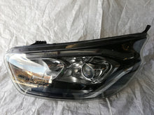 Laden Sie das Bild in den Galerie-Viewer, Frontscheinwerfer Ford Custom JK21-13W030-DG Links Scheinwerfer Headlight