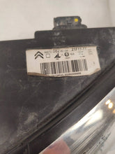 Laden Sie das Bild in den Galerie-Viewer, Frontscheinwerfer Citroën C4 9687304480 Ein Satz Scheinwerfer Headlight SCH5981343351ma