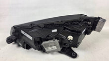 Laden Sie das Bild in den Galerie-Viewer, Frontscheinwerfer Skoda Superb III 3V1941016D Rechts Scheinwerfer Headlight SCH7156930538oi