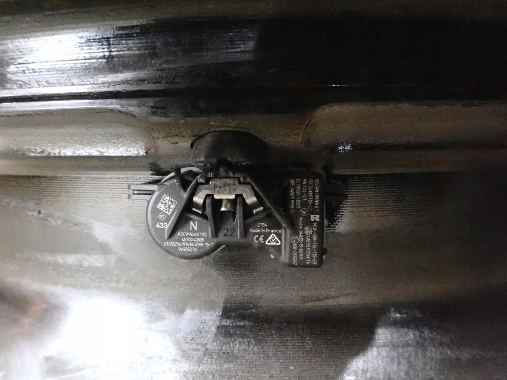 1x Alufelge 19 Zoll 8.0" 5x114.3 49ET 403005140R Renault Kadjar Rim Wheel