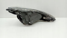 Laden Sie das Bild in den Galerie-Viewer, Frontscheinwerfer Honda Jazz III RAF12224 Links Scheinwerfer Headlight SCH8105844199ib