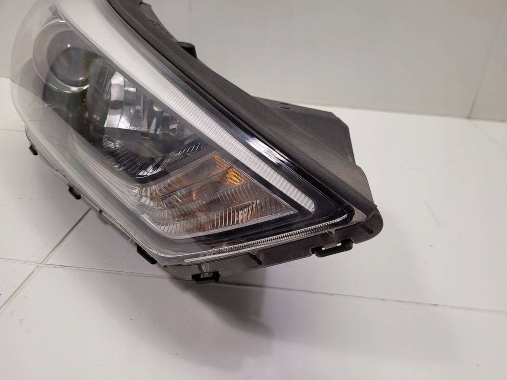 Frontscheinwerfer Hyundai Tucson 92102-D7100 SKU12000 Rechts Headlight