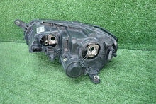 Load image into Gallery viewer, Frontscheinwerfer VW Passat B7 9814739580 Rechts Scheinwerfer Headlight SCH6545120213lu