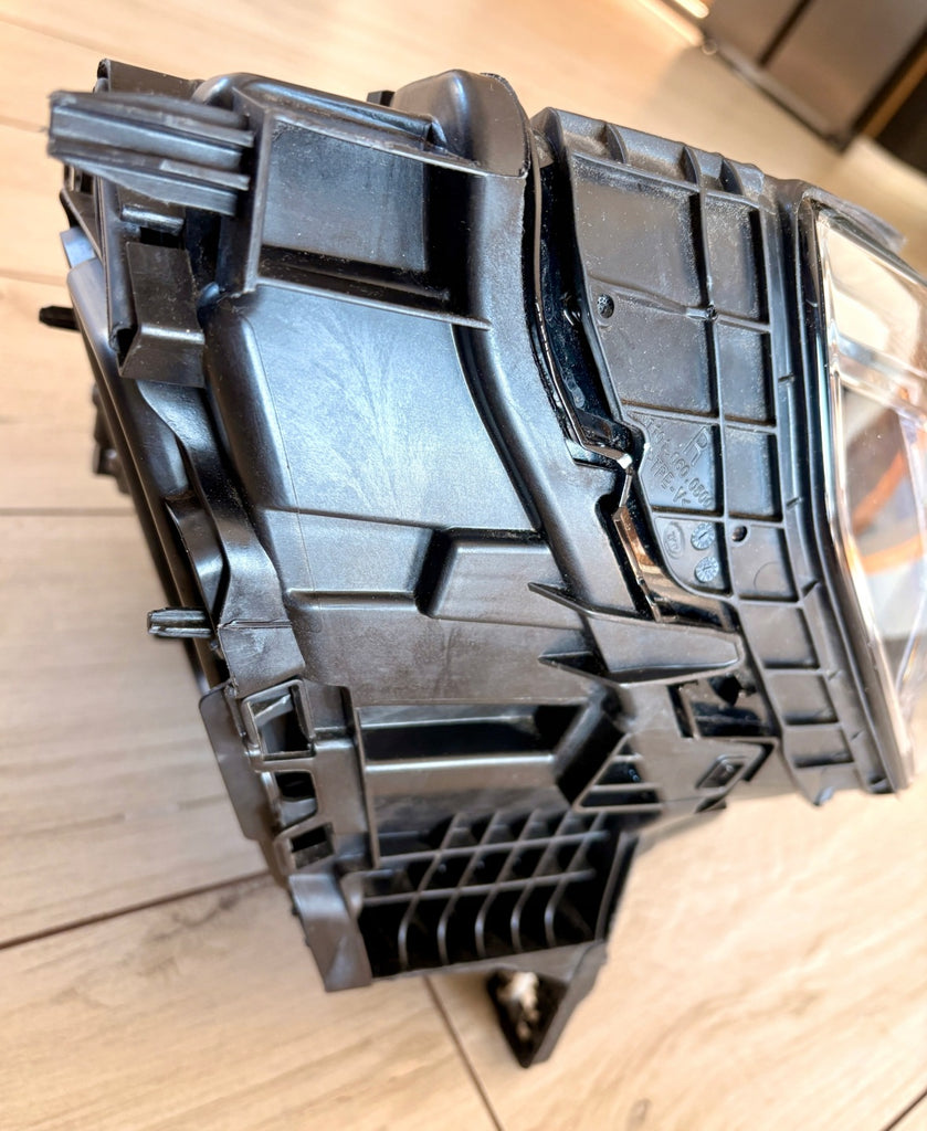 Frontscheinwerfer Audi Q3 83A941034 Rechts Scheinwerfer Headlight SCH6834152535je
