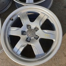 Laden Sie das Bild in den Galerie-Viewer, 4x Alufelge 17 Zoll 7.0" 5x112 28ET Glanz Silber 80A601025 Audi Rim Wheel FEL5236282460vf