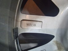 Laden Sie das Bild in den Galerie-Viewer, 1x Alufelge 18 Zoll 7.0" 5x114.3 45ET Glanz Silber 9965B57080 Mazda 3 Rim Wheel FEL7419046674bi