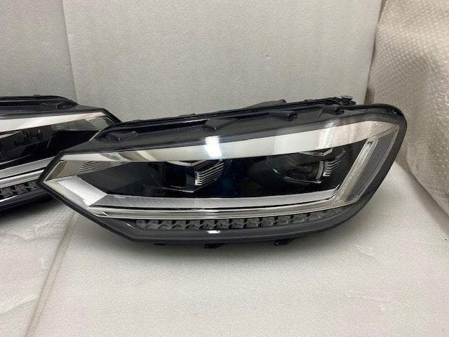 Frontscheinwerfer VW Touran 5TB941081A 5TB941082A Ein Satz Headlight SCH9165513888ld