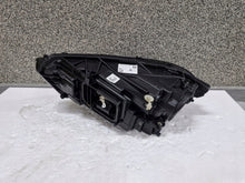 Laden Sie das Bild in den Galerie-Viewer, Frontscheinwerfer Mercedes-Benz W177 A1779065403 Rechts Scheinwerfer Headlight SCH9669653295qi