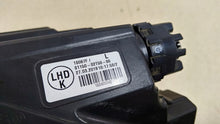 Laden Sie das Bild in den Galerie-Viewer, Frontscheinwerfer Toyota Corolla 81150-02T50-00 LED Links Scheinwerfer Headlight SCH9826973186bk