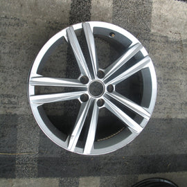 1x Alufelge 18 Zoll 7.5