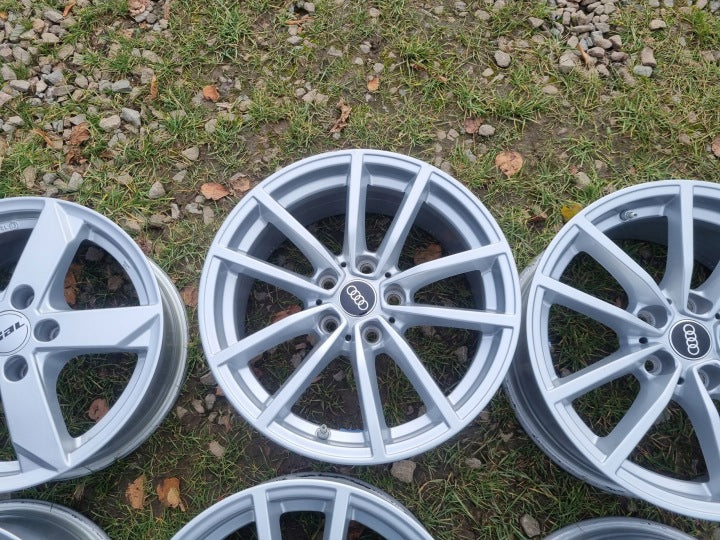 4x Alufelge 17 Zoll 7.5" 5x112 30ET Silber Audi Super Rim Wheel FEL5967387696gu