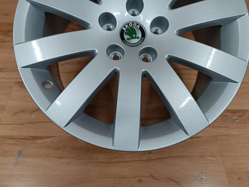 1x Alufelge 17 Zoll 7.0" 5x112 37ET 3U0601025D Skoda Rim Wheel