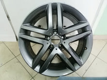 Laden Sie das Bild in den Galerie-Viewer, 1x Alufelge 19 Zoll 8.0&quot; 5x112 52ET Graphit A4474011500 Mercedes-Benz Vito