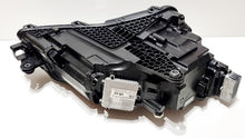 Laden Sie das Bild in den Galerie-Viewer, Frontscheinwerfer Skoda Superb III 3V1941015D Full LED Rechts oder Links