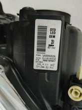 Laden Sie das Bild in den Galerie-Viewer, Frontscheinwerfer Toyota Auris 81110-02K60 Full LED Rechts Headlight