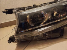 Laden Sie das Bild in den Galerie-Viewer, Frontscheinwerfer Toyota Land Cruiser Links Scheinwerfer Headlight SCH6767084219xs