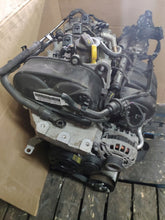 Laden Sie das Bild in den Galerie-Viewer, Motor VW Up CHY 1.0 MPI 45TKm 2016 Benzin Engine Komplett