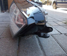 Load image into Gallery viewer, Frontscheinwerfer VW Golf Sportsvan 517941032B Xenon Rechts Headlight SCH7318400182js