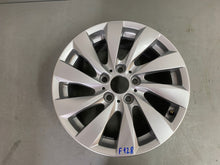 Load image into Gallery viewer, 1x Alufelge 17 Zoll 7.5" 5x120 43ET Glanz Silber 6796206 BMW 1 F21 F20 Rim Wheel FEL6713562297ye