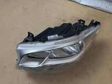 Laden Sie das Bild in den Galerie-Viewer, Frontscheinwerfer Mercedes-Benz Sprinter A9109060000 Links Headlight SCH2395367600dq