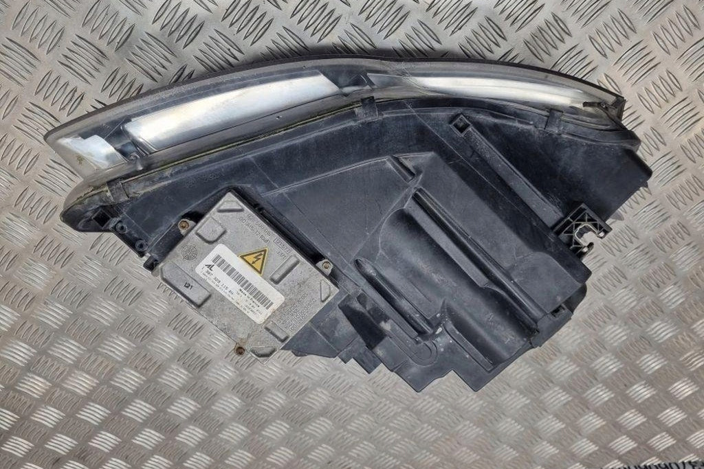 Frontscheinwerfer Audi A4 Avant 8E0941029AS Ein Stück (Rechts oder Links)