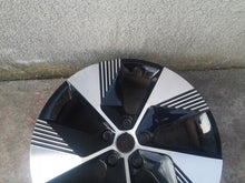 Laden Sie das Bild in den Galerie-Viewer, 1x Alufelge 18 Zoll 7.0" 5x114.3 34ET 403002015R Renault Megane E-Tech Etech FEL4162119120oh