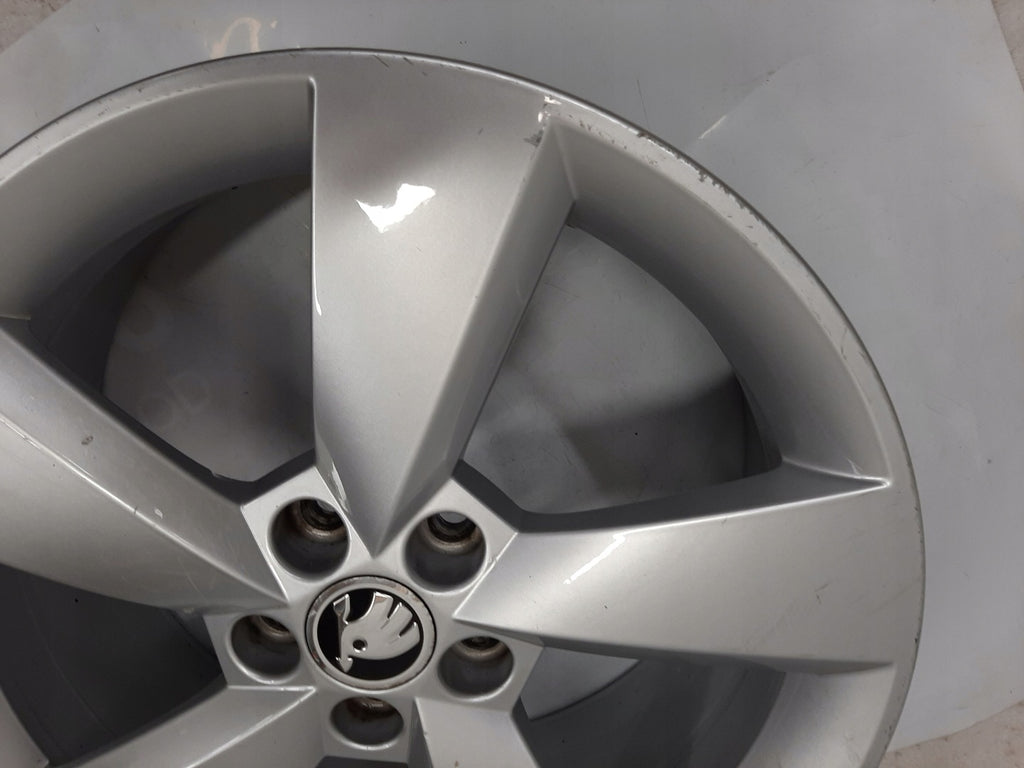 1x Alufelge 17 Zoll 7.0" 5x100 46ET Glanz Silber 5JA601025 Skoda Fabia Rapid