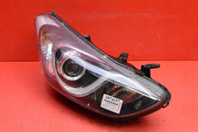 Laden Sie das Bild in den Galerie-Viewer, Frontscheinwerfer Hyundai I30 92102-A6000 Rechts Scheinwerfer Headlight SCH4744916716rp