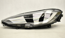 Laden Sie das Bild in den Galerie-Viewer, Frontscheinwerfer Tesla Model S 105357400A LED Links Scheinwerfer Headlight