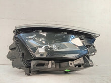 Laden Sie das Bild in den Galerie-Viewer, Frontscheinwerfer Skoda Kamiq 655941016C Rechts Scheinwerfer Headlight SCH6738176117of