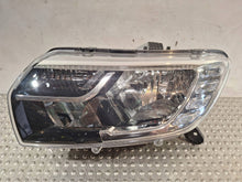 Laden Sie das Bild in den Galerie-Viewer, Frontscheinwerfer Dacia Logan Sandero II 260605665R Links Scheinwerfer Headlight SCH2003977099uk