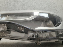 Laden Sie das Bild in den Galerie-Viewer, Frontscheinwerfer Toyota Corolla LED Ein Satz Scheinwerfer Headlight SCH9170580699hn