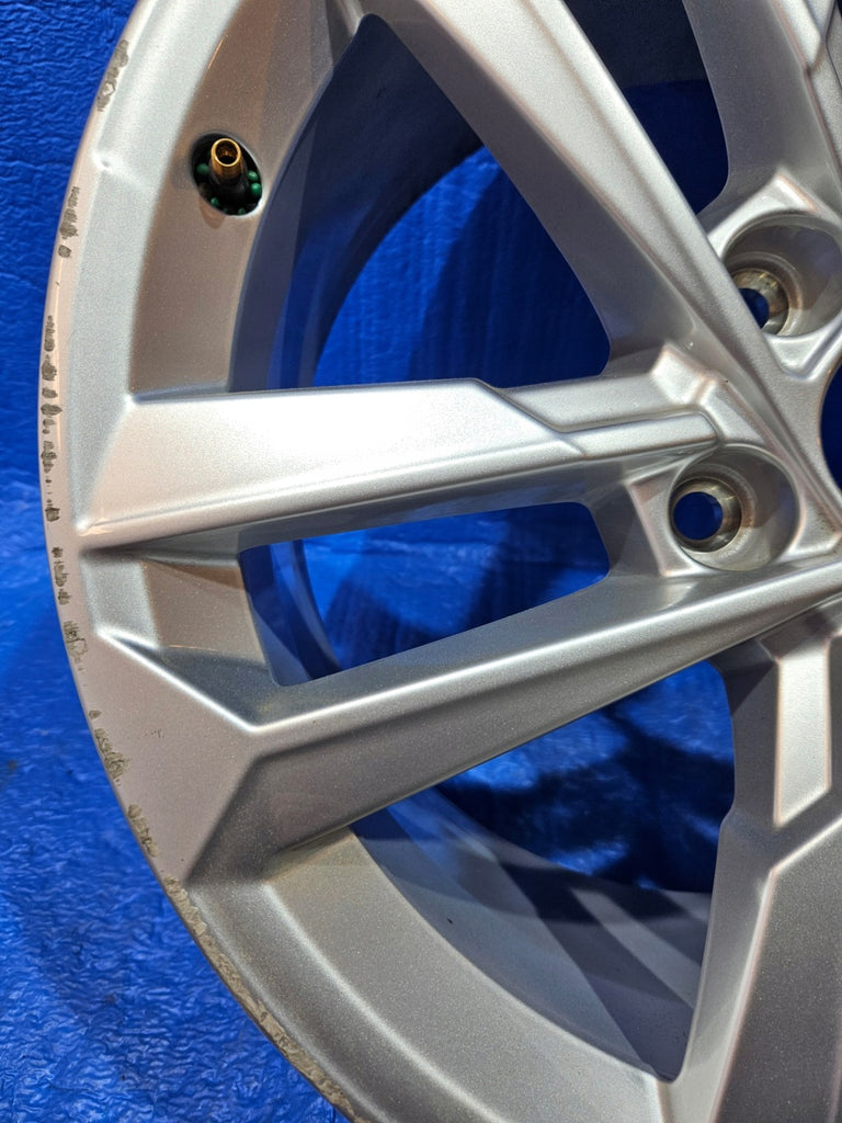 1x Alufelge 17 Zoll 8.0" 5x112 8Y0601025E Audi A3 Rim Wheel FEL3514989600sf