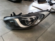 Laden Sie das Bild in den Galerie-Viewer, Frontscheinwerfer Hyundai I30 Links Scheinwerfer Headlight SCH6681387729ld