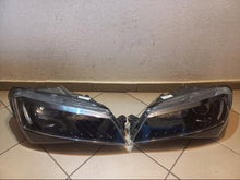 Laden Sie das Bild in den Galerie-Viewer, Frontscheinwerfer Skoda Superb III 3V1941015A Links Scheinwerfer Headlight