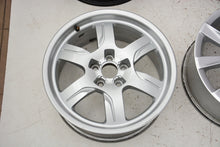 Load image into Gallery viewer, 1x Alufelge 17 Zoll 7.5&quot; 5x112 28ET Glanz Silber 8T0601025B Audi Rim Wheel