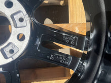 Load image into Gallery viewer, 1x Alufelge 18 Zoll 5x120 8074186 BMW 1 F21 F20 Rim Wheel FEL4138976732tk