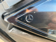 Load image into Gallery viewer, Frontscheinwerfer Mercedes-Benz A2069068003 LED Rechts Scheinwerfer Headlight