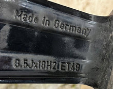 Laden Sie das Bild in den Galerie-Viewer, 1x Alufelge 18 Zoll 8.5&quot; 5x112 49ET Glanz Silber A2054011200 Mercedes-Benz Amg