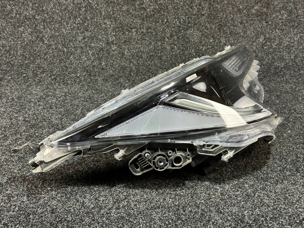 Frontscheinwerfer Toyota Corolla 81110-02S70 LED Ein Stück (Rechts oder Links)