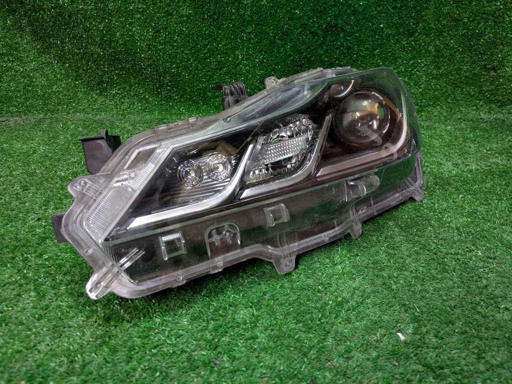 Frontscheinwerfer Toyota Corolla 81170-0T31 Links Scheinwerfer Headlight SCH3065070463jk